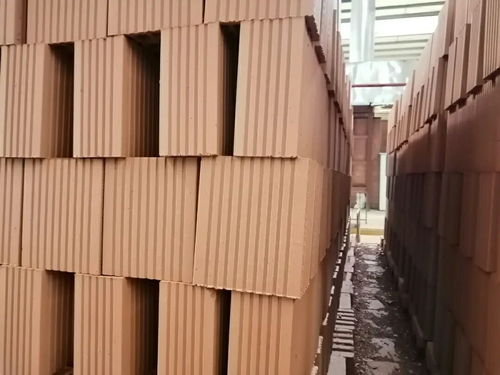 昔日西南磚瓦王者 重慶金阿建材的破產危機與幕墻材料行業的挑戰